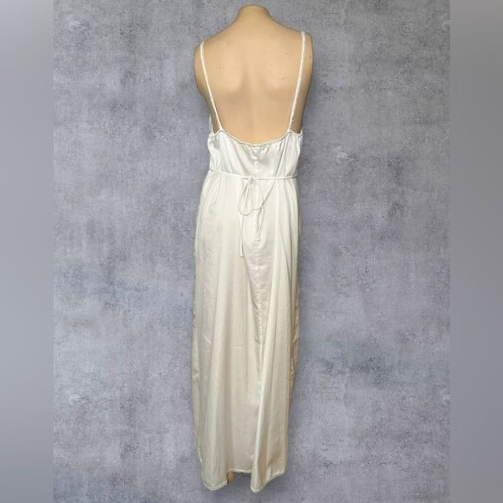 Vintage Victoria's Secret Ivory Satin Peignoir & Nightgown Set - Size M - Picture 12 of 12
